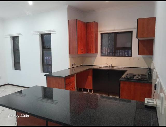 2 BEDROOM PROPERTY TO RENT IN SUNNYROCK